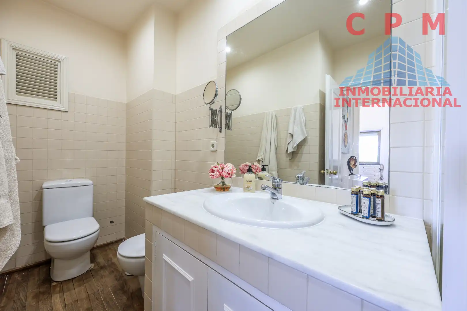 Baño de Piso de alquiler en Madrid con Aire acondicionado, Calefacción y Parquet