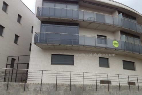 Exterior view of Flat to rent in Bellcaire d'Urgell  with Air Conditioner, Heating and Balcony