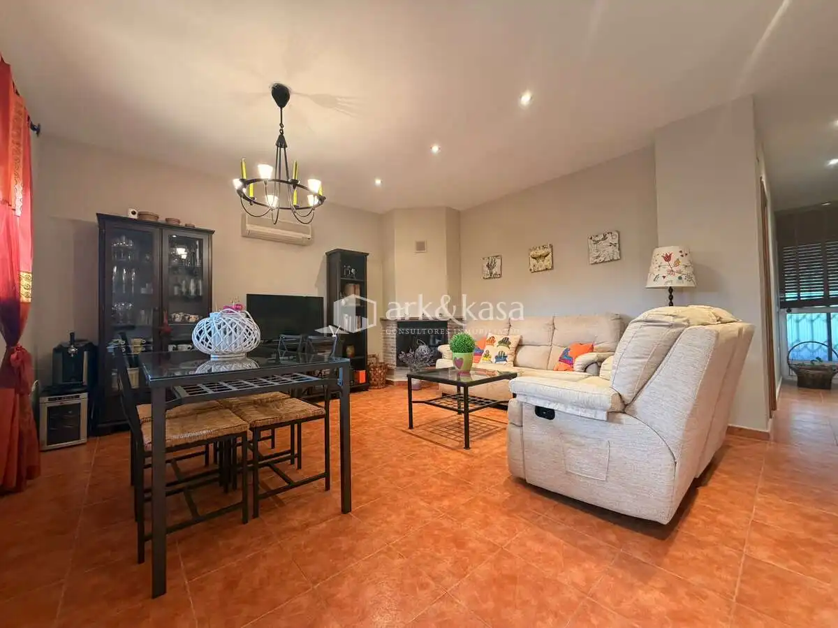 Chalet con piscina en venta en Urbanizaciones, imagen 31