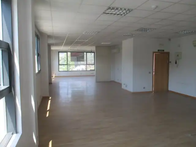 Oficina de alquiler en Villaviciosa de Odón