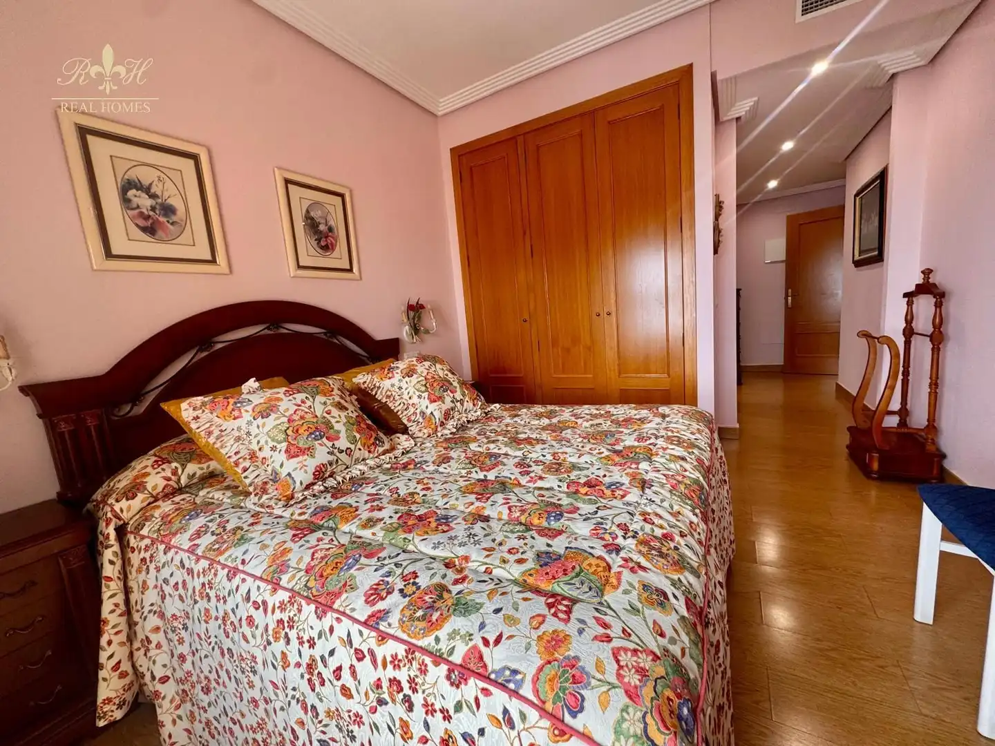 Habitación de Piso en venta en Benidorm con Aire acondicionado, Terraza y Piscina