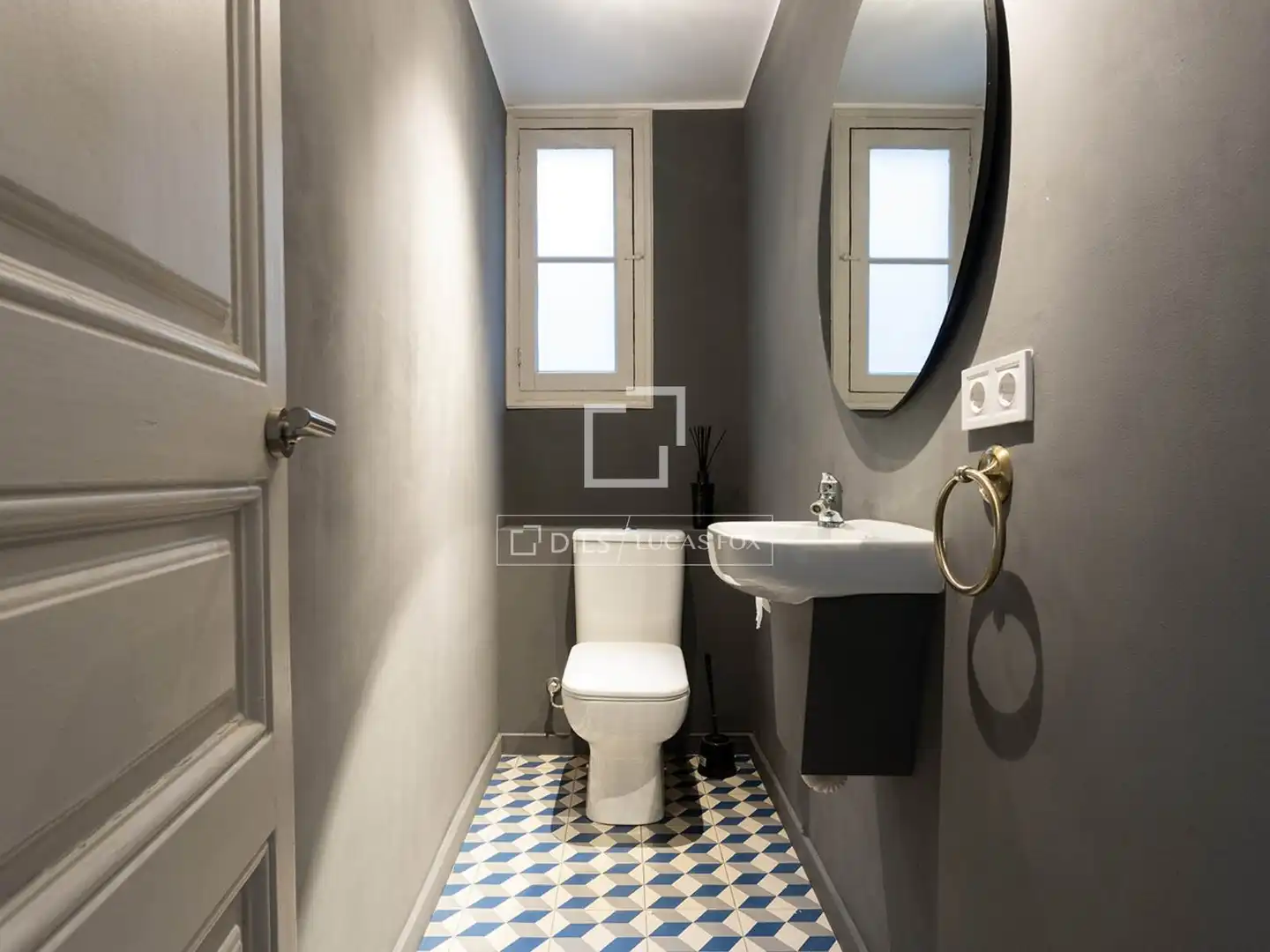 Baño de Piso en venta en Barcelona con Aire acondicionado, Calefacción y Amueblado