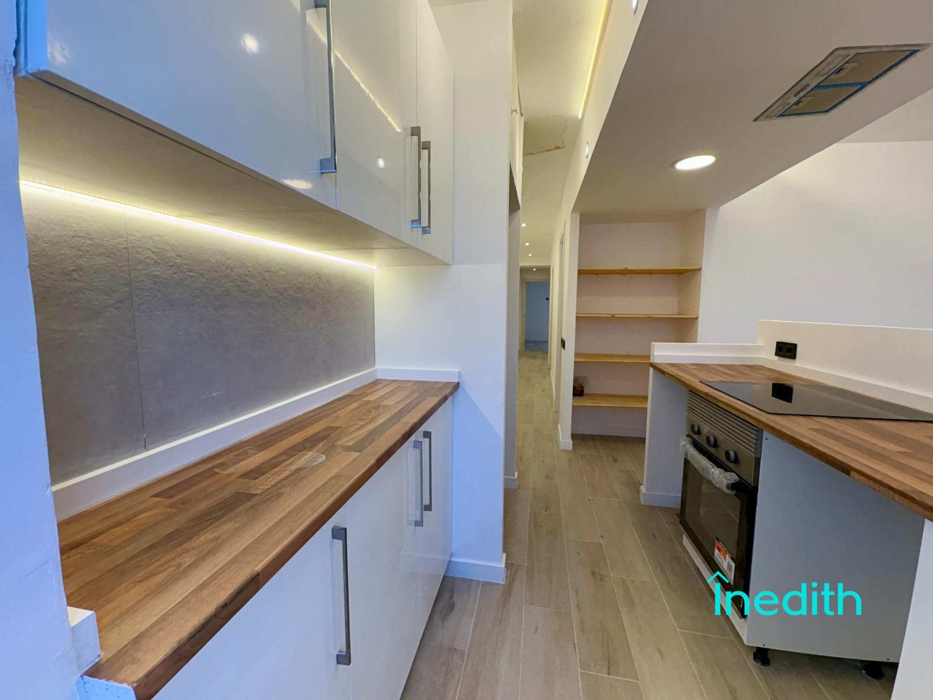 Cuina de Pis en venda en Viladecans amb Parquet