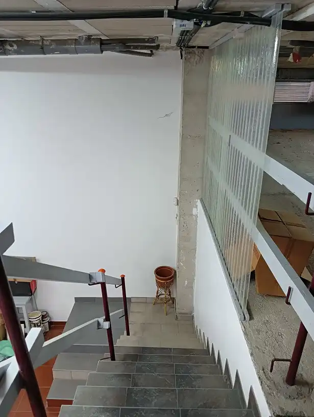 Local en venda en  Pamplona / Iruña amb Aire condicionat, Moblat i Internet
