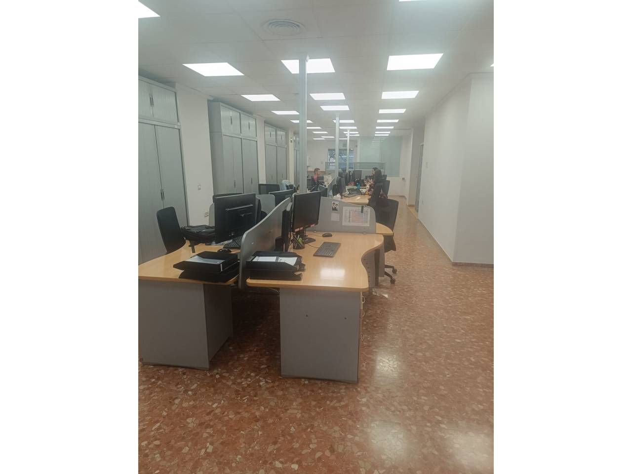 Premises for sale in  Valencia Capital  with Air Conditioner