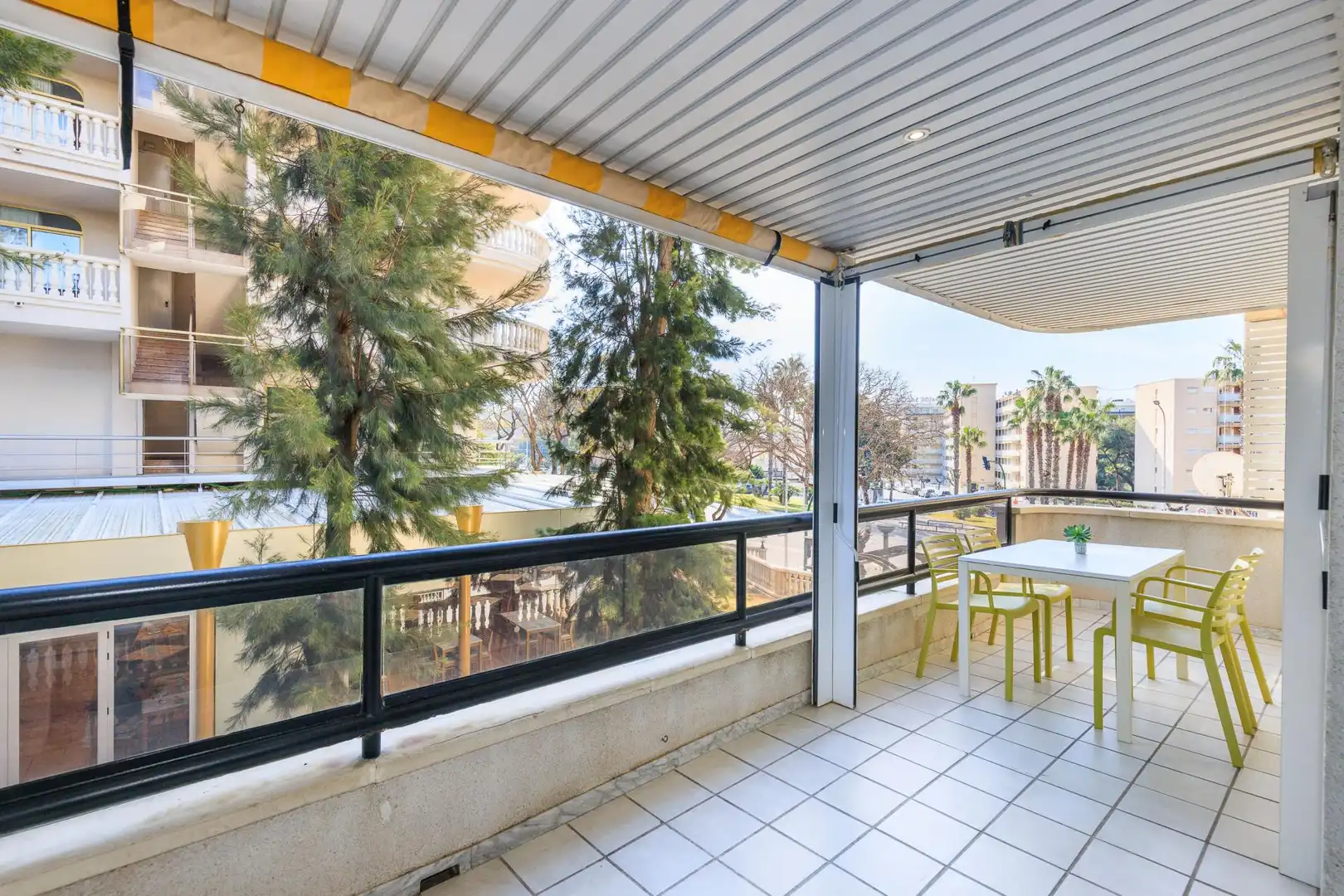 Terrassa de Apartament en venda en Salou amb Calefacció, Piscina i Moblat