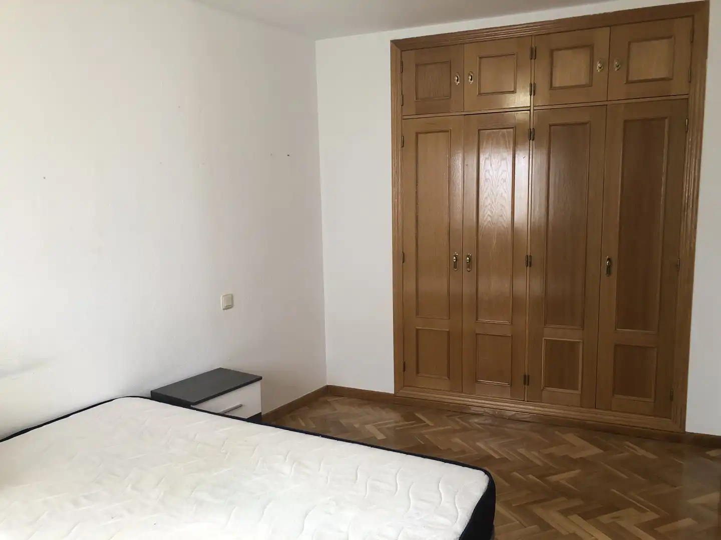 Habitación de Dúplex en venta en Segovia con Calefacción y Amueblado