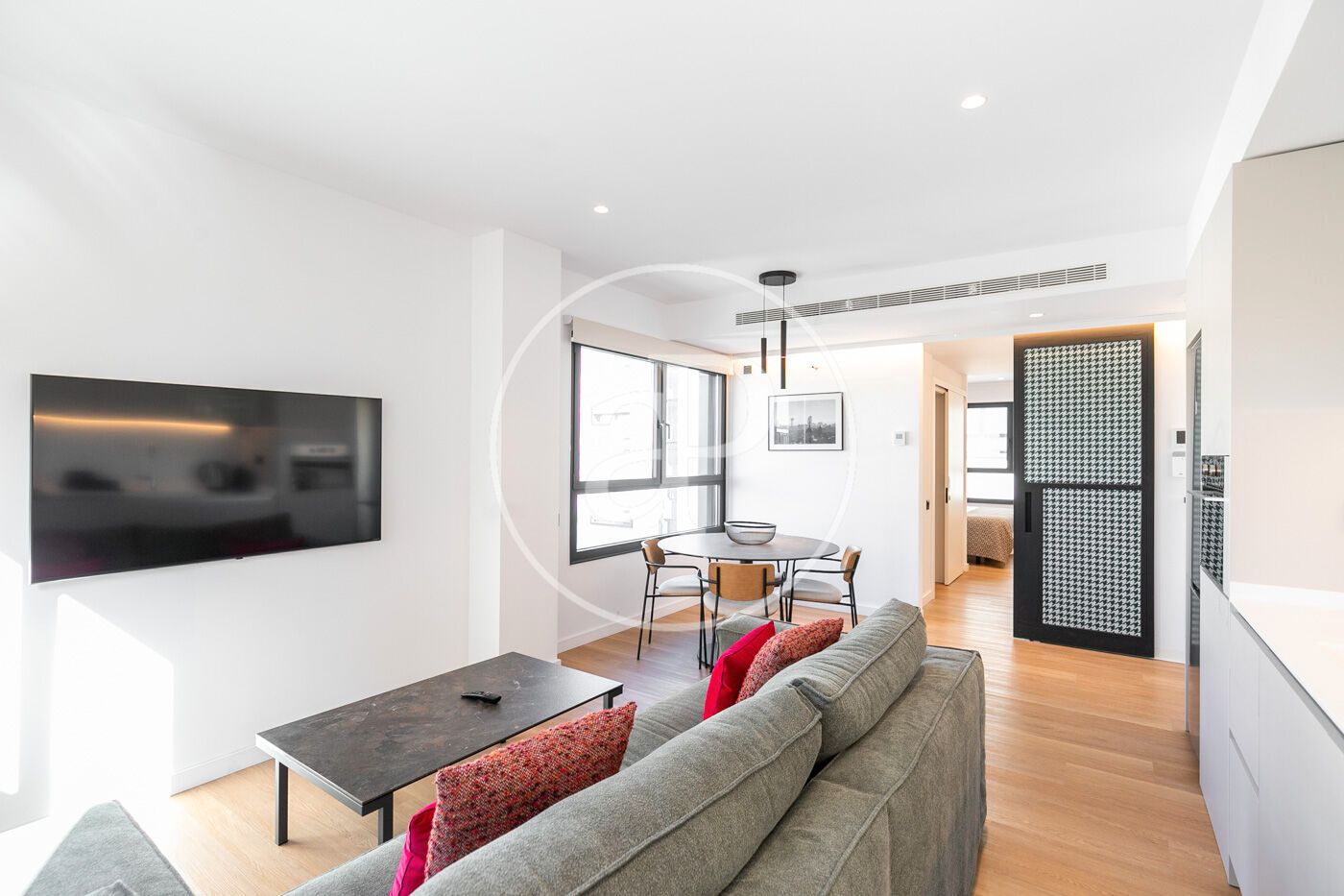 Sala de estar de Piso de alquiler en  Barcelona Capital con Aire acondicionado, Calefacción y Amueblado