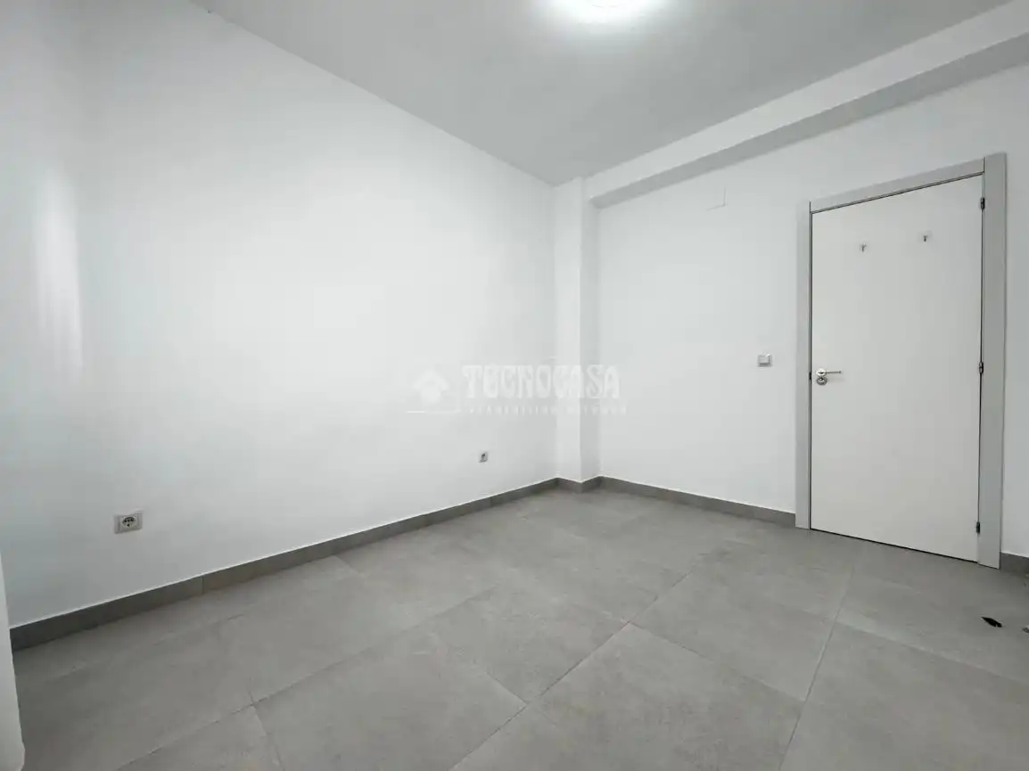 Flat for sale in Madrid  with Air Conditioner and Heating
