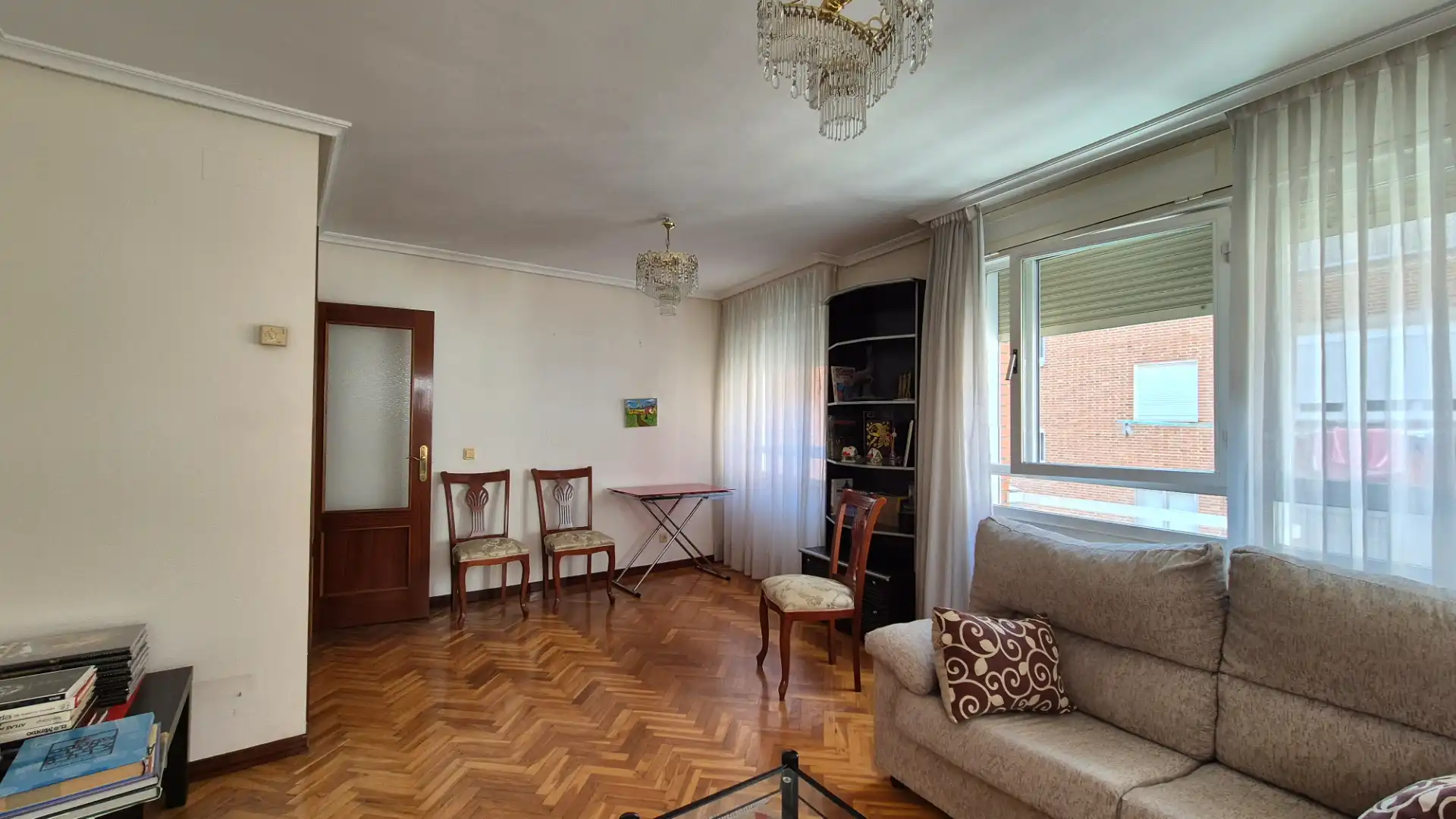 Living room of Flat for sale in Palencia  with Heating, Parquet flooring and Storage room