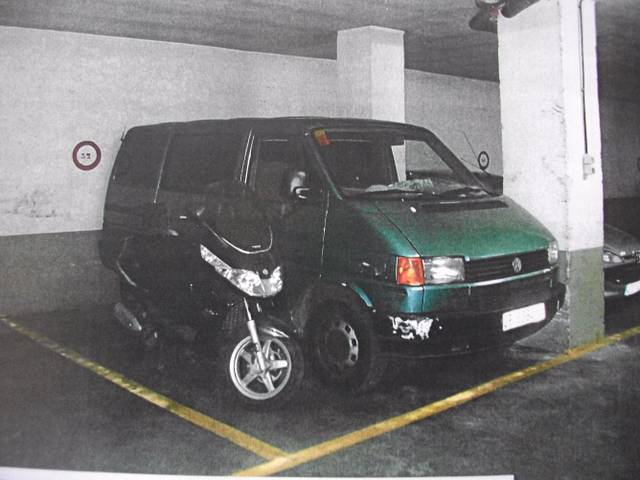 Garaje en Alquiler en Calle Torre Pedro de Morales en Castaño - Mirasierra