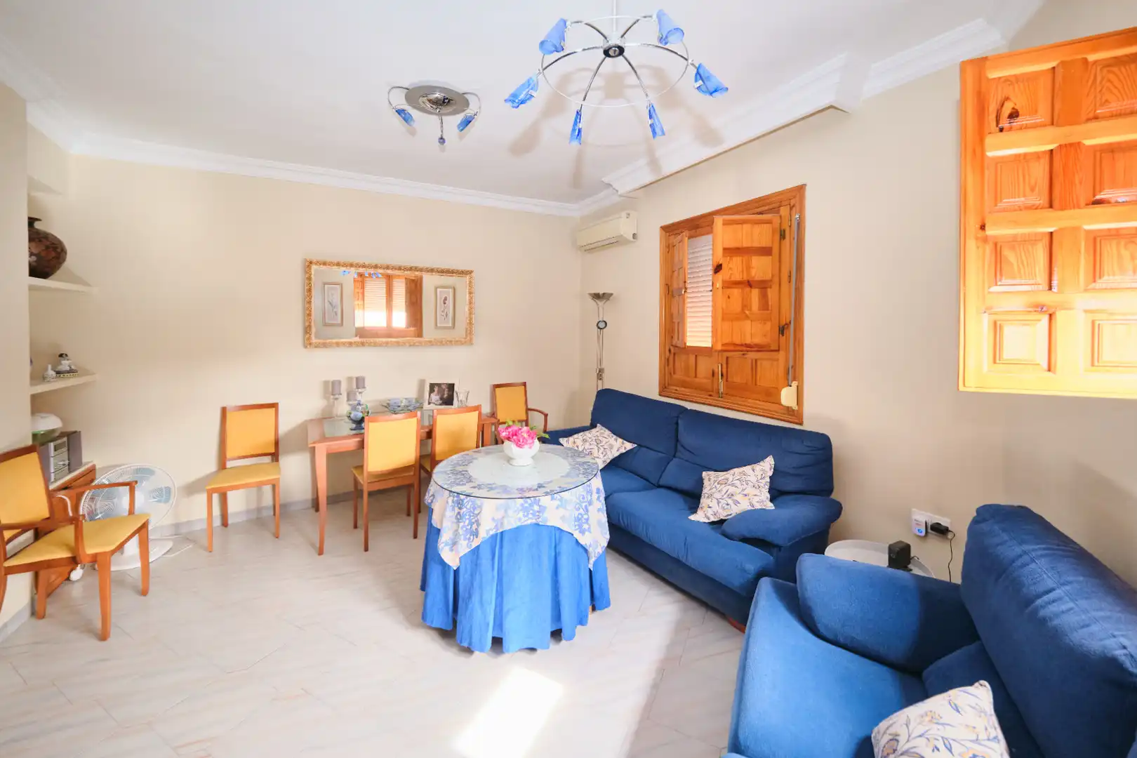 Sala de estar de Piso en venta en Granada con Aire acondicionado y Amueblado