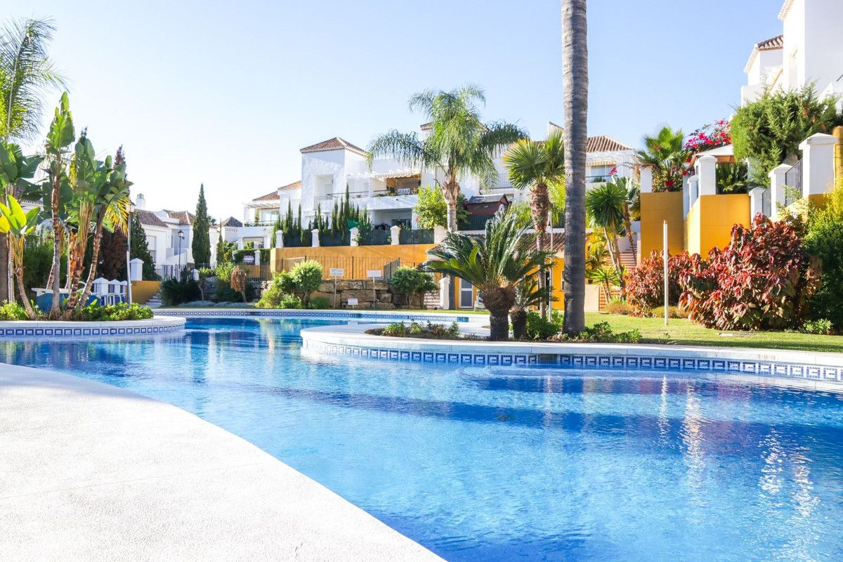 Exterior view of Apartment for sale in Marbella  with Air Conditioner, Furnished and Internet
