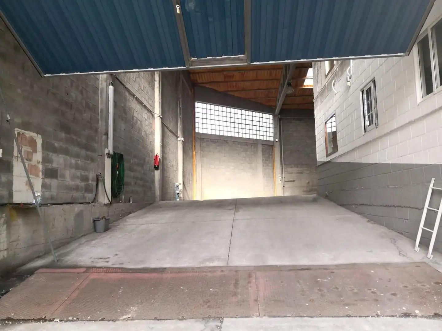 Industriegebäude zur Miete in Calle COLOMBIA, imagen 4