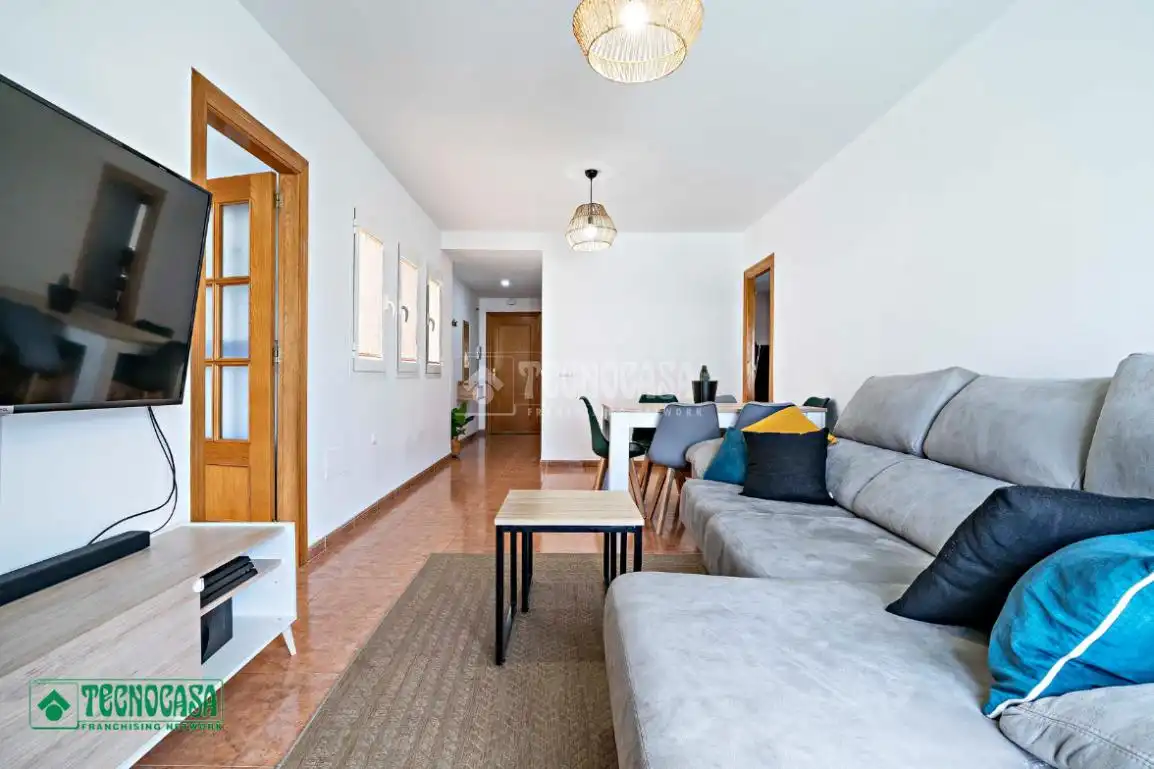 Wohnzimmer von Dachboden zum Verkauf in El Ejido mit Klimaanlage, Heizung und Terrasse