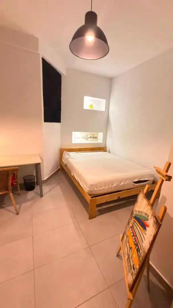 Bedroom of Apartments for rent in Granada  with Air Conditioner, Furnished and Washing machine
