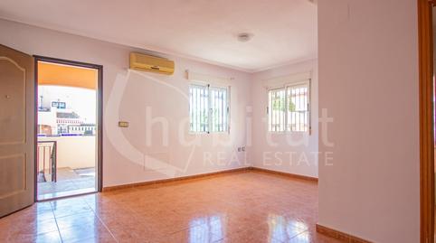 Foto 5 de Casa adosada en venda a Calle Amapola, Los Montesinos, Alicante