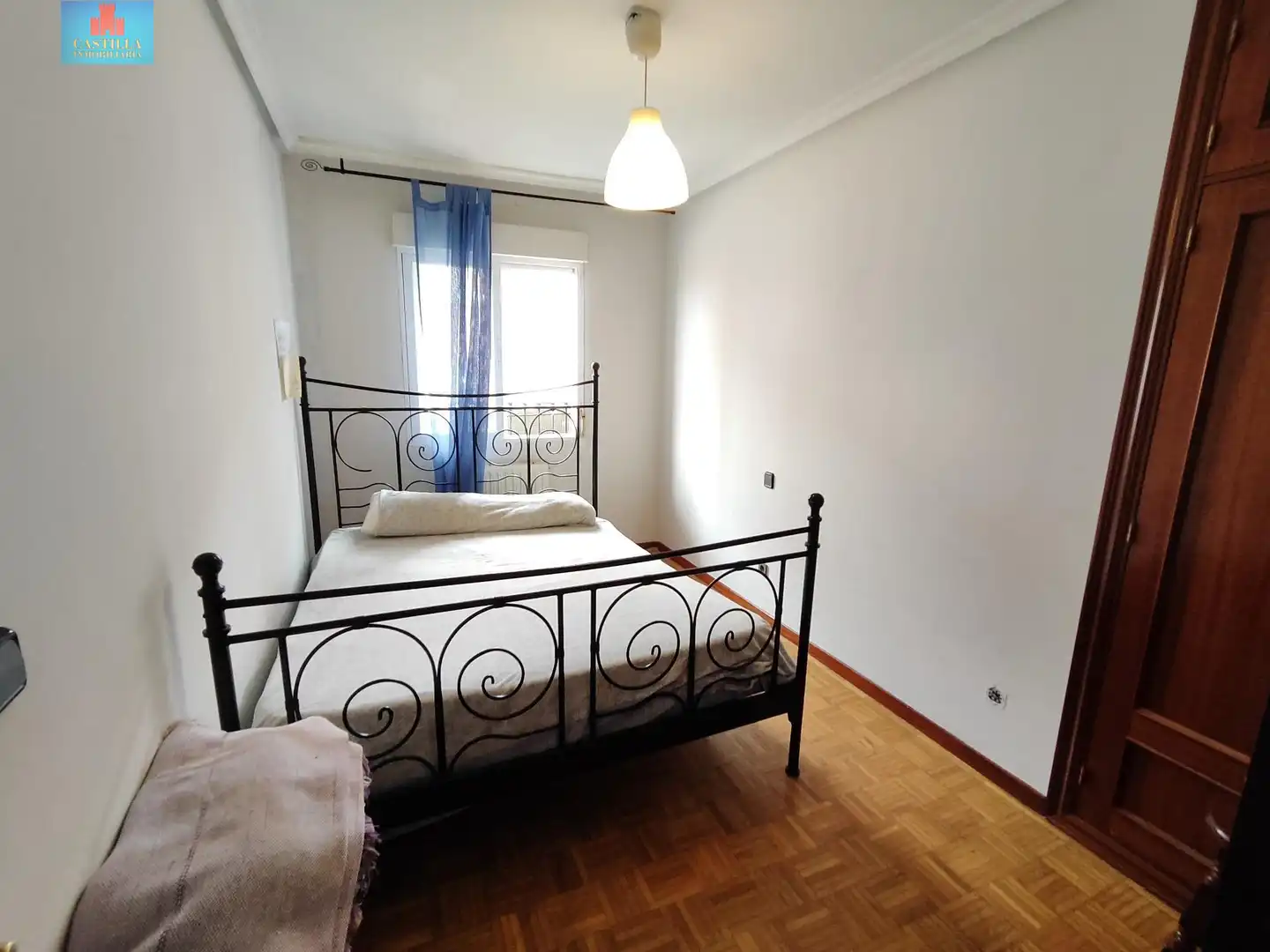 Habitación de Piso en venta en Ávila con Calefacción, Terraza y Trastero