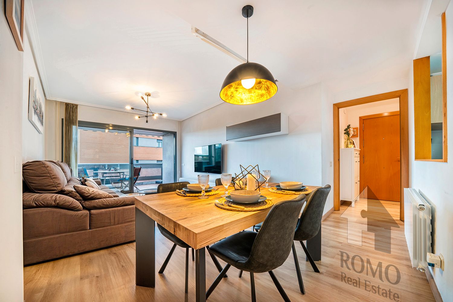 Dining room of Flat for sale in Santa Perpètua de Mogoda  with Heating, Parquet flooring and Terrace