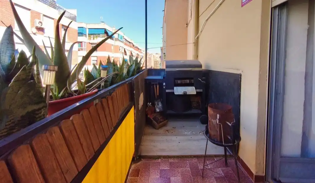 Piso con terraza en venta en Campoamor - Altozano, imagen 2