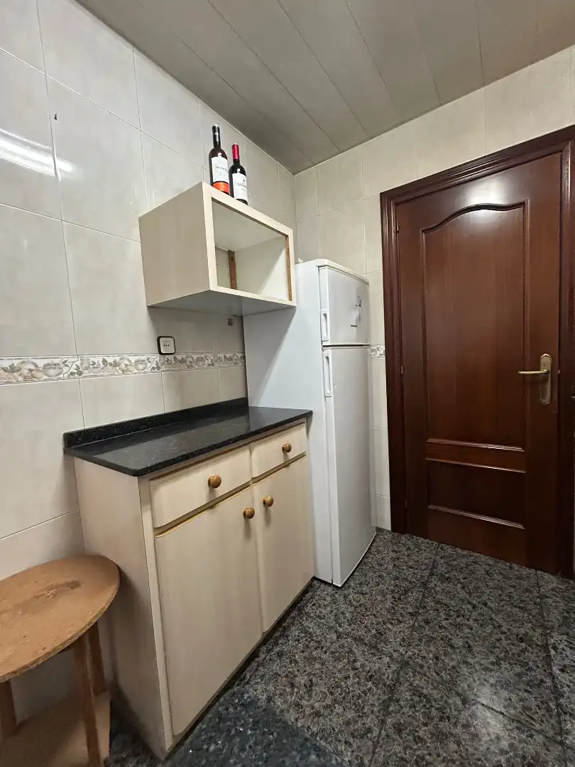 Cuina de Pis en venda en Cerdanyola del Vallès amb Forn, Microones i Balcó