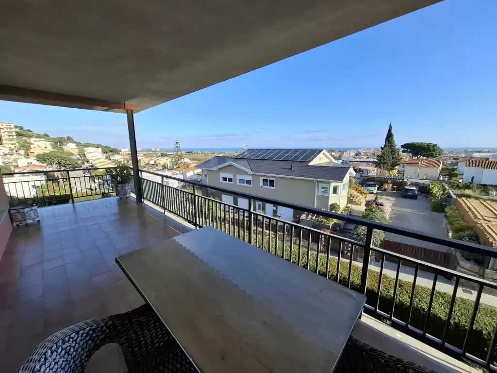 Terrace of Houses for sale in Pineda de Mar