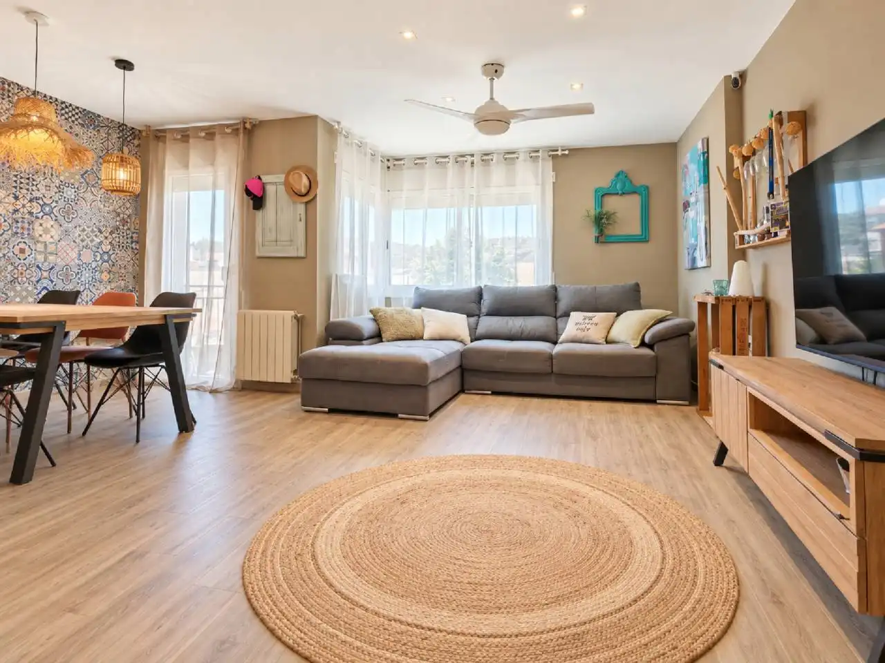 Living room of Flat for sale in Sant Julià de Ramis  with Air Conditioner, Heating and Balcony