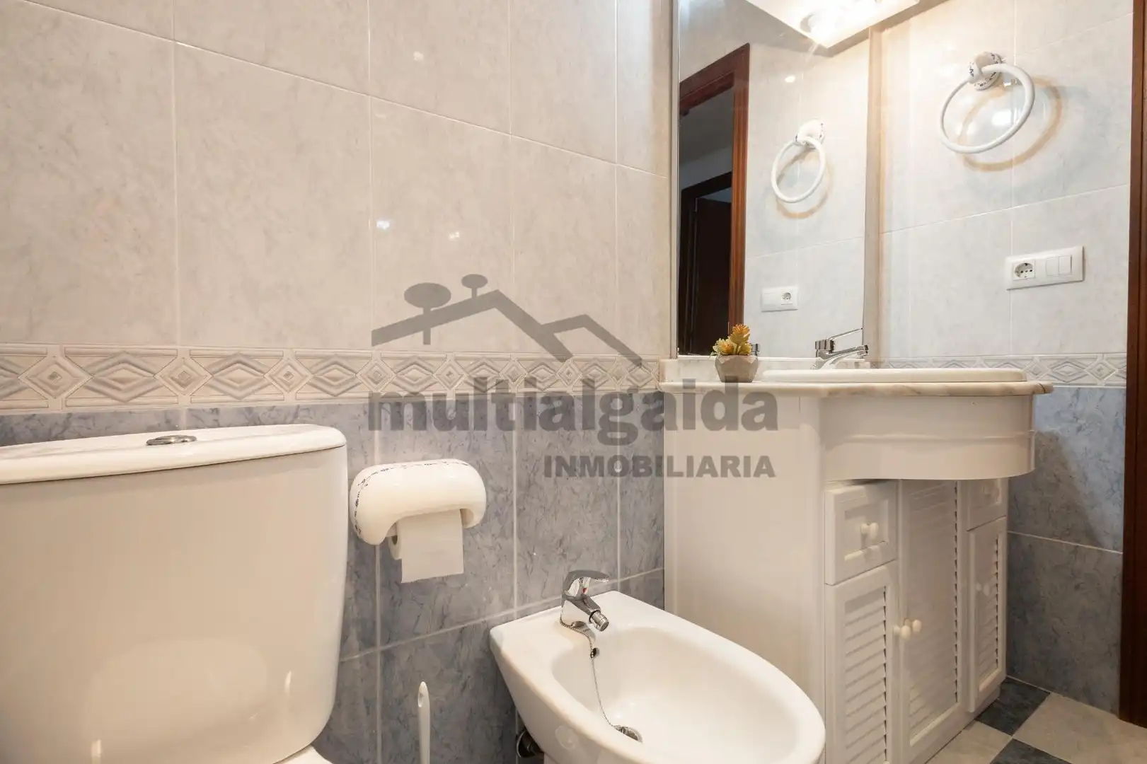 Baño de Piso en venta en Sanlúcar de Barrameda con Aire acondicionado y Terraza