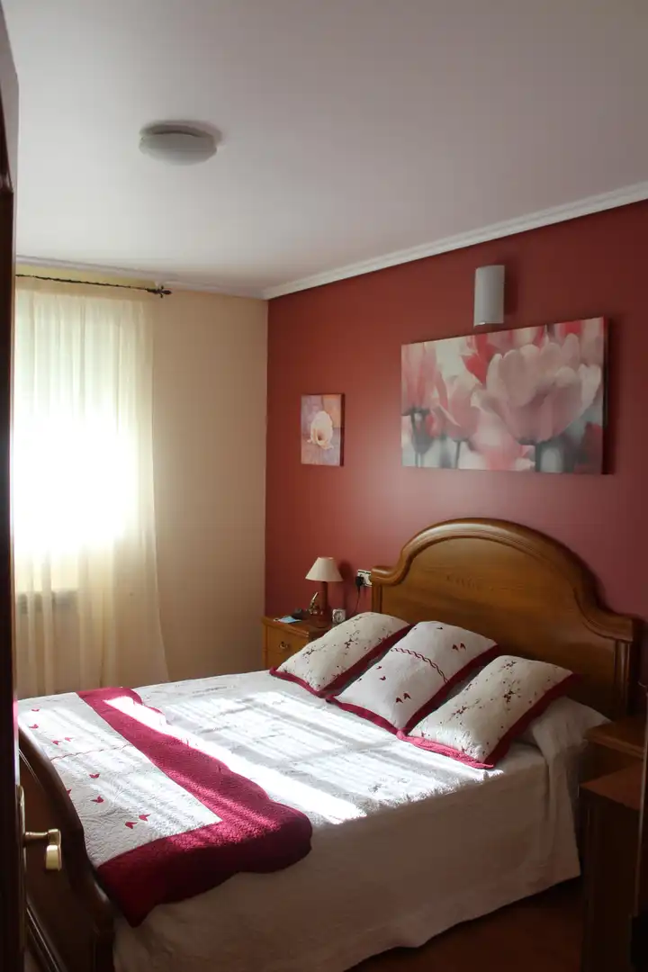 Dormitori de Casa o xalet en venda en Valdoviño amb Jardí privat, Parquet i Terrassa