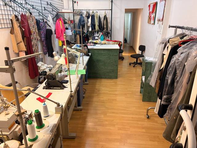 Local comercial en Alquiler en La Fama