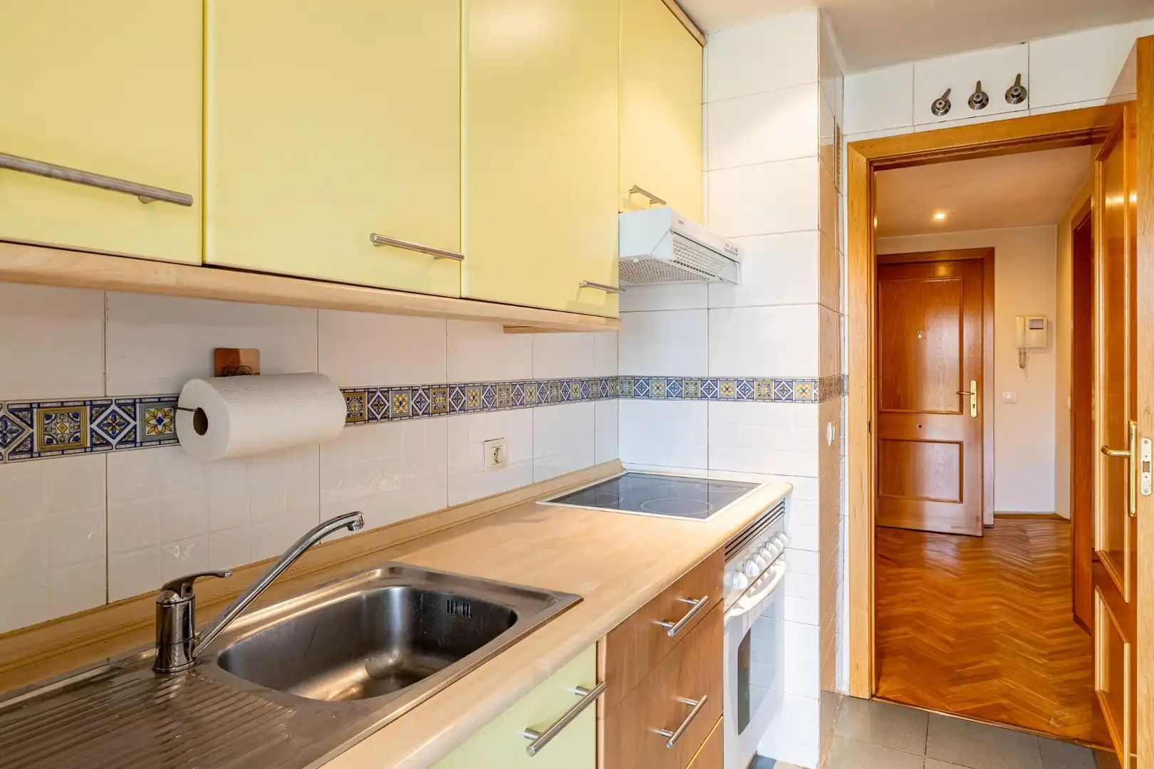 Cocina de Piso en venta en Madrid con Aire acondicionado, Calefacción y Jardín privado
