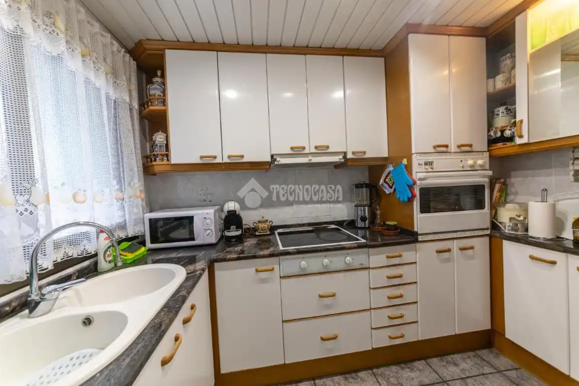 Küche von Wohnung zum Verkauf in Cubelles mit Balkon