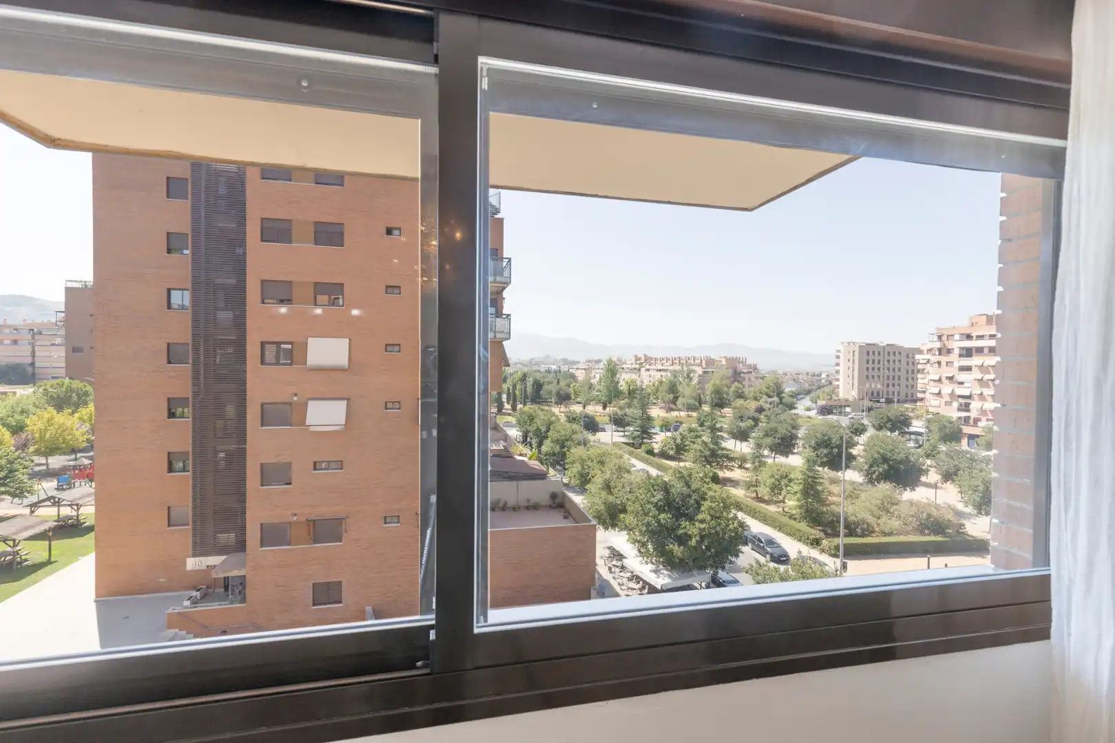 Exterior view of Flat for rent in Granada  with Air Conditioner, Heating and Parquet flooring