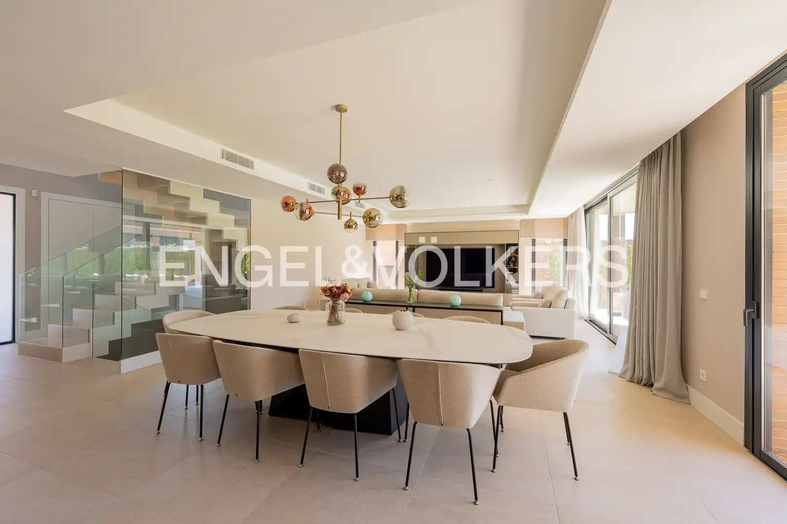 Comedor de Casa o chalet en venta en Las Rozas de Madrid con Aire acondicionado, Calefacción y Jardín privado