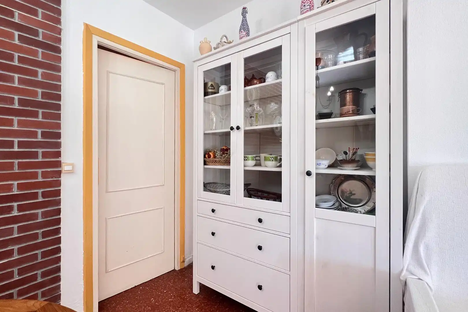 Piso en venta en Calle CIUDAD DE PORCUNA, La Carihuela - Los Nidos