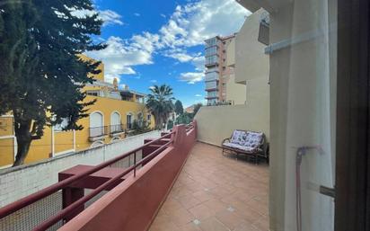 Vista exterior de Apartament en venda en Benalmádena amb Aire condicionat, Jardí privat i Terrassa