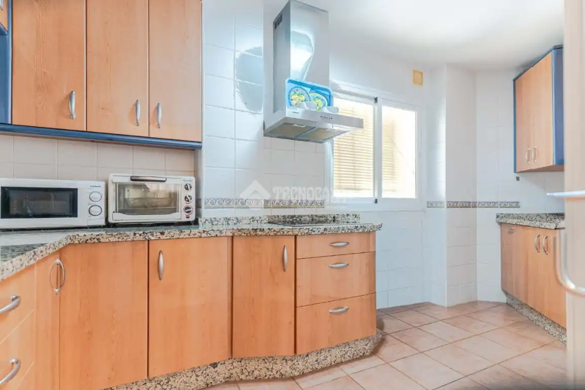 Cocina de Piso en venta en La Zubia con Terraza