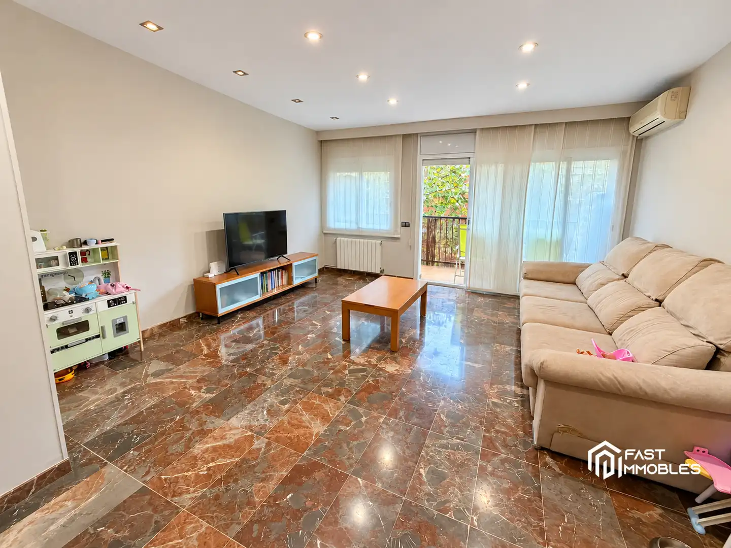 Living room of Flat for sale in Ponent