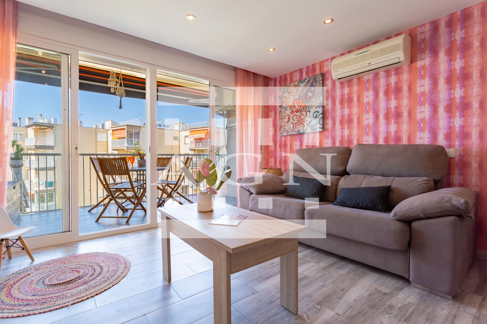 Sala de estar de Apartamento de alquiler en Cambrils con Aire acondicionado, Calefacción y Terraza