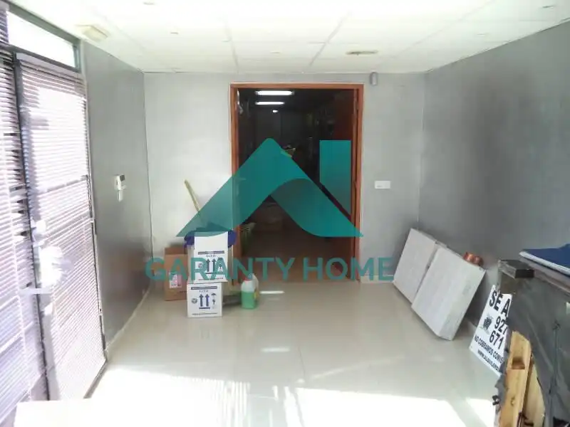 Local comercial en venda a Nuevo Cáceres, imagen 2