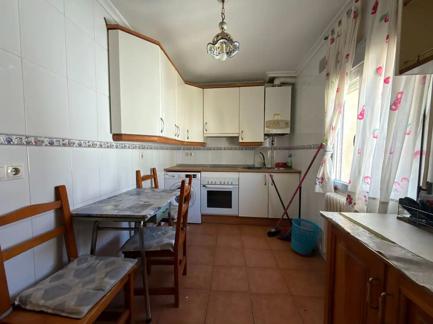 Cuina de Casa o xalet en venda en Talavera de la Reina amb Calefacció i Terrassa