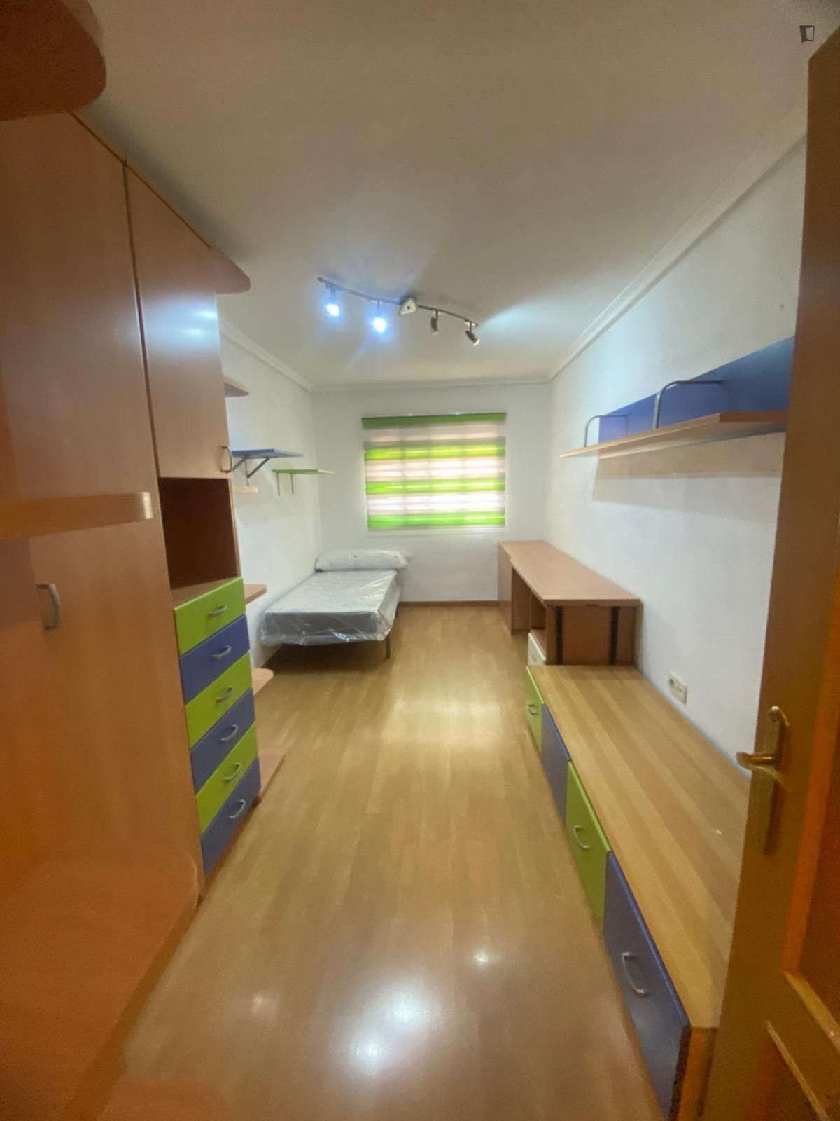 Dormitori de Apartament per a compartir en San Vicente del Raspeig / Sant Vicent del Raspeig amb Aire condicionat, Calefacció i Moblat