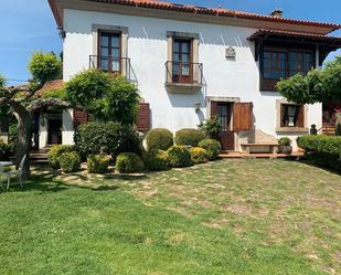 Vista exterior de Casa o xalet en venda en O Rosal   amb Calefacció, Jardí privat i Terrassa