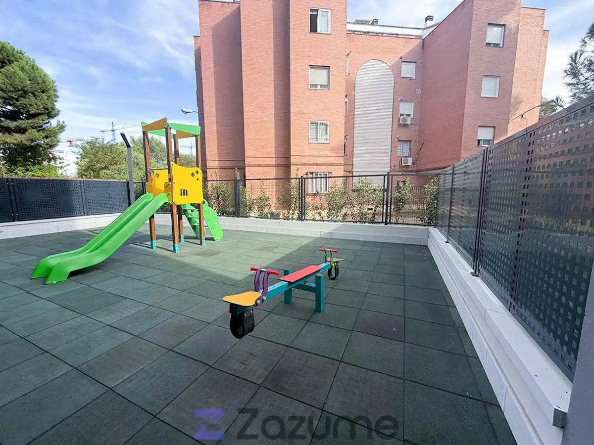 Pis amb piscina de lloguer a C. Barberán y Collar, imagen 22