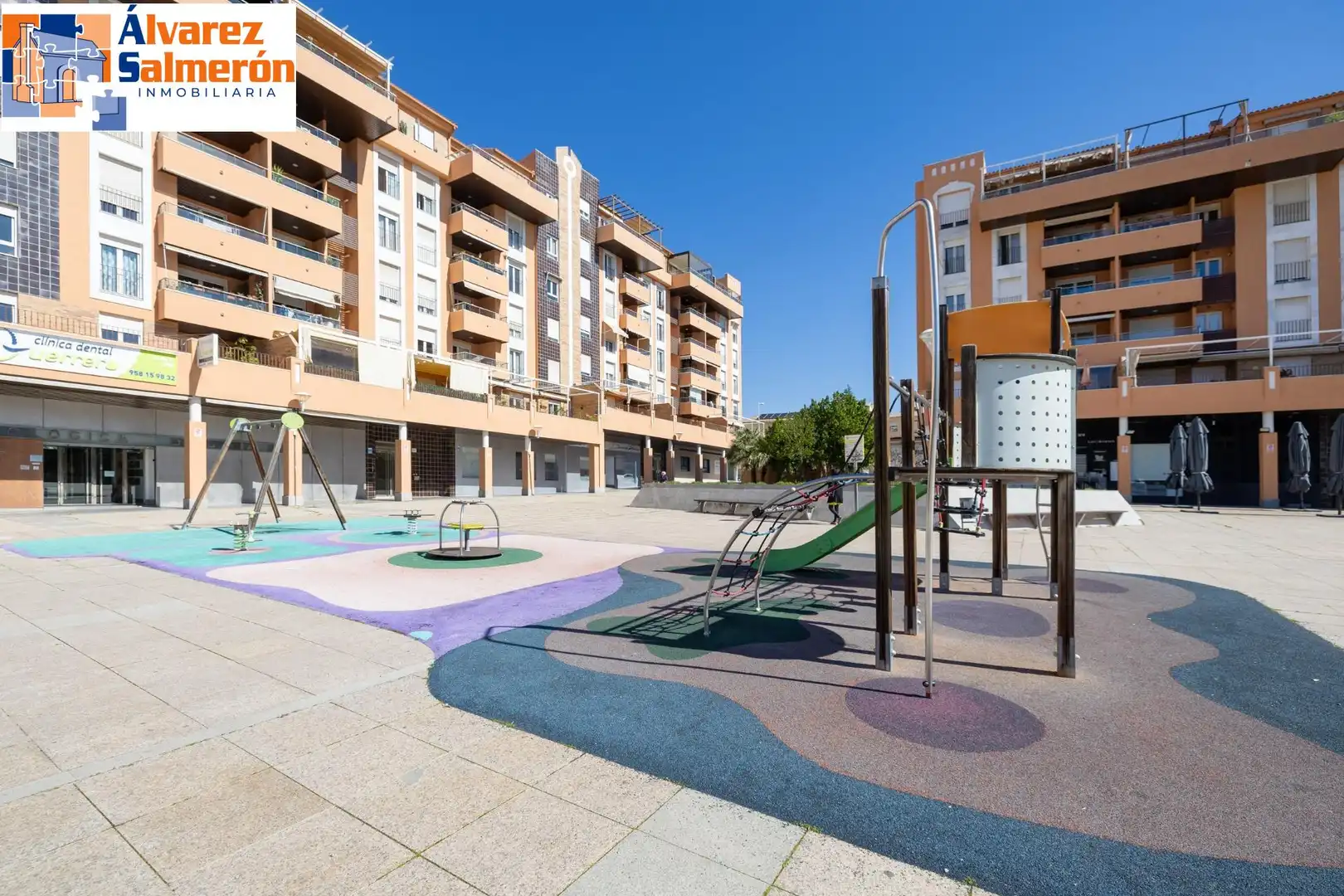 Appartement avec terrasse à vendre à Plaza CIUDAD DE LOS CARMENES, imagen 2