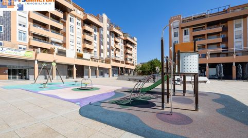 Foto 2 de Piso en venta en Plaza Ciudad de Los Carmenes, San Francisco Javier, Granada Capital