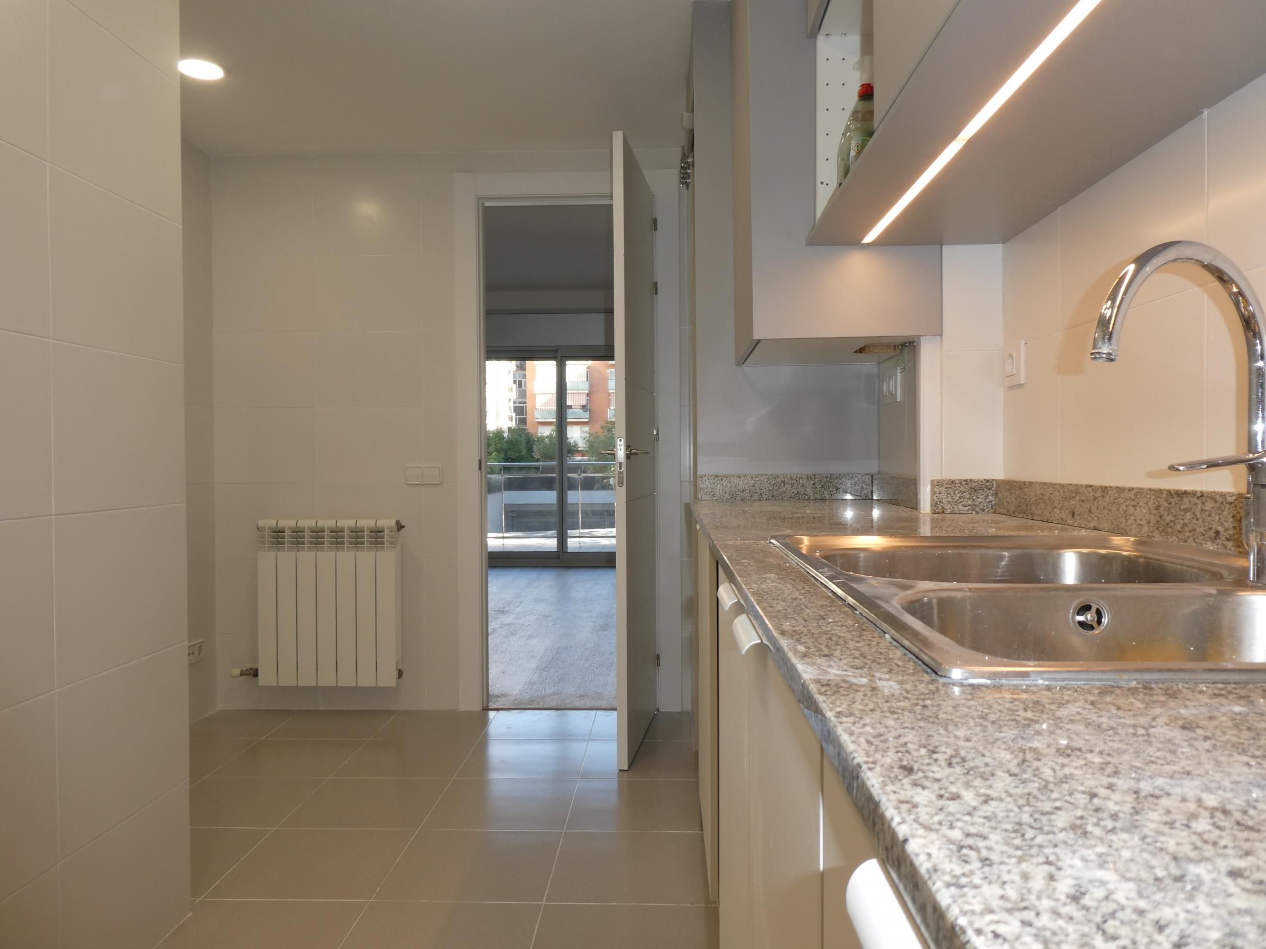 Kitchen of Planta baja for sale in Montornès del Vallès  with Heating, Parquet flooring and Balcony
