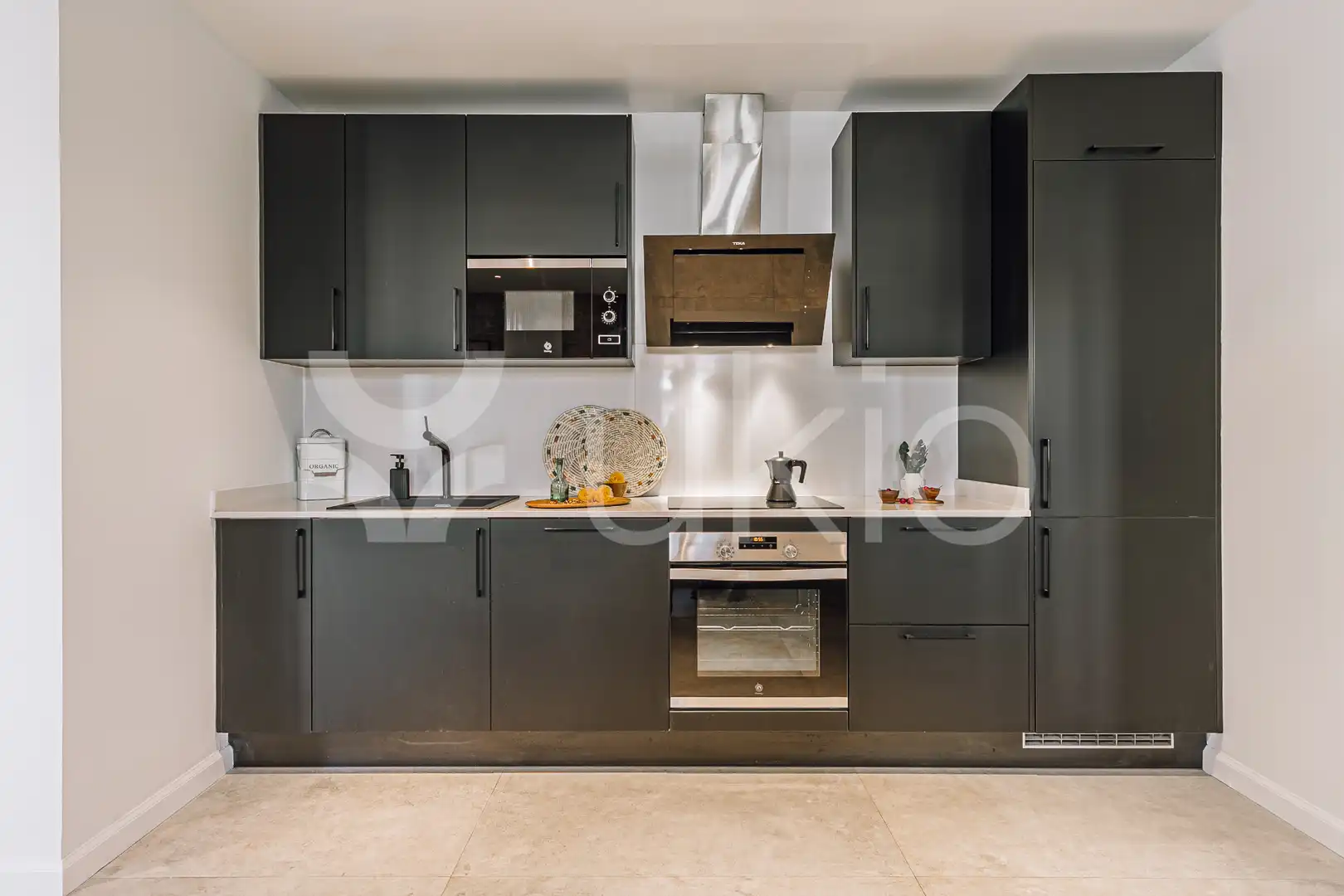 Cocina de Apartamento de alquiler en Barcelona con Aire acondicionado, Calefacción y Amueblado