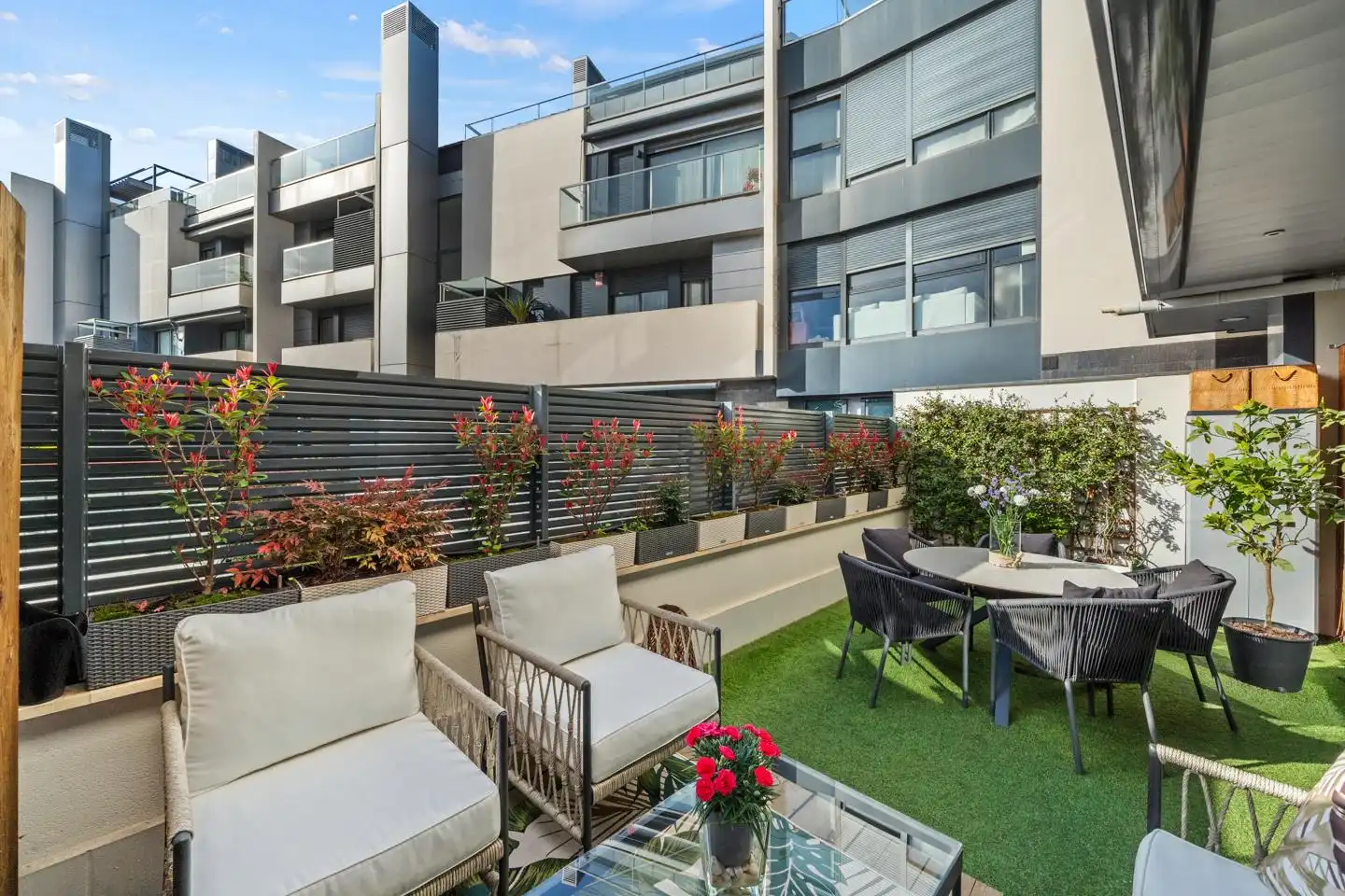 Terrasse von Erdgeschoss zum Verkauf in Madrid mit Klimaanlage, Privatgarten und Terrasse