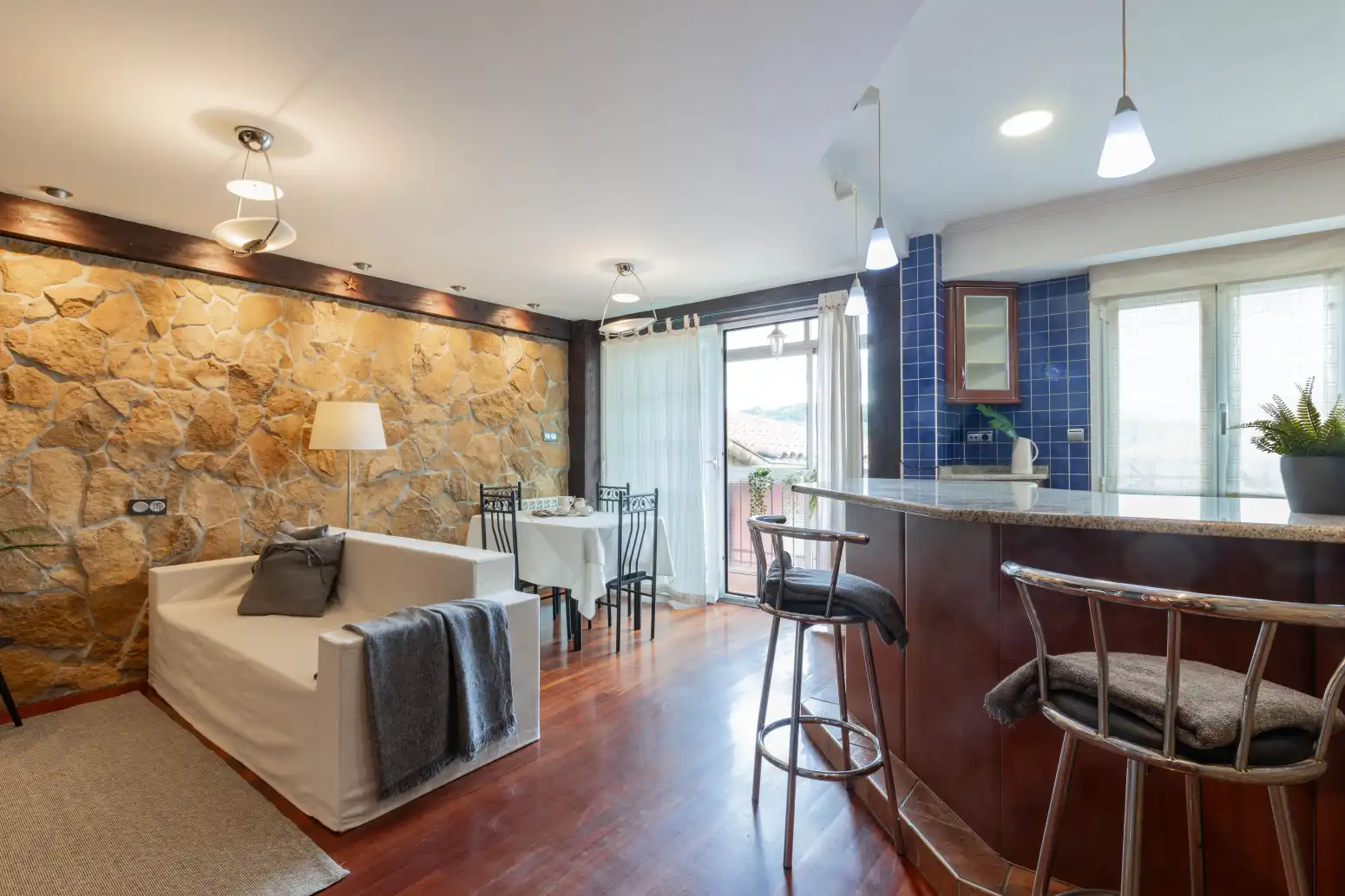 Comedor de Piso en venta en Hernani con Calefacción y Balcón